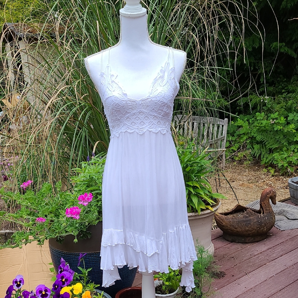 Free People white gauze sundress with lace, Size Small